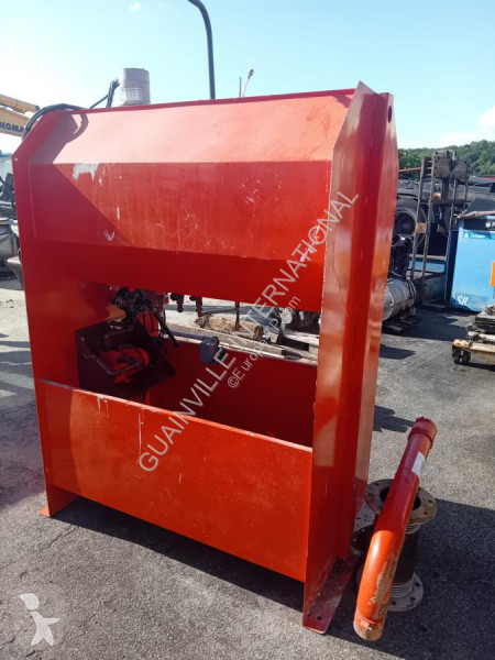 آلة لمواقع البناء Renault  275kva