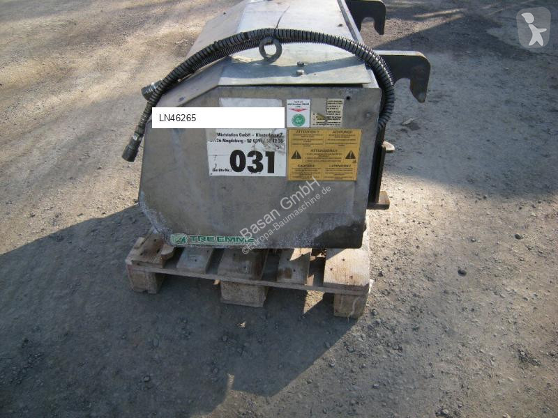 Stavební vybavení Merlo Treuil de grue TRE EMME...