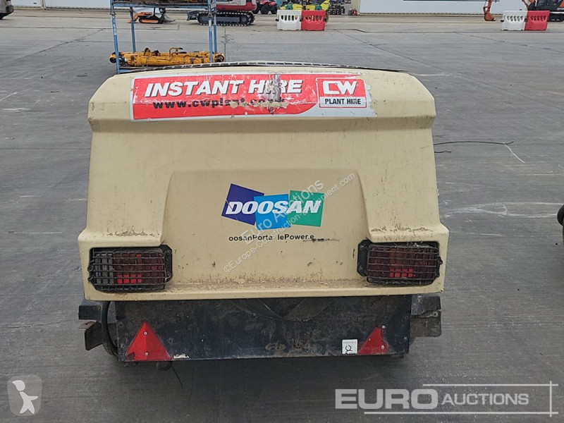 Matériel de chantier Doosan 726E+