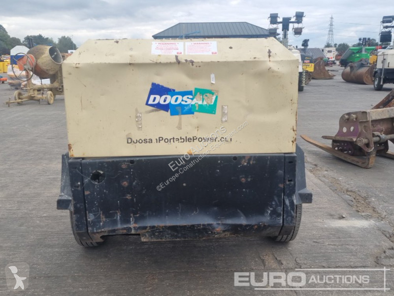 Materiaal voor de bouw Doosan 741