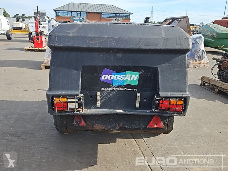 Stavební vybavení Doosan 741