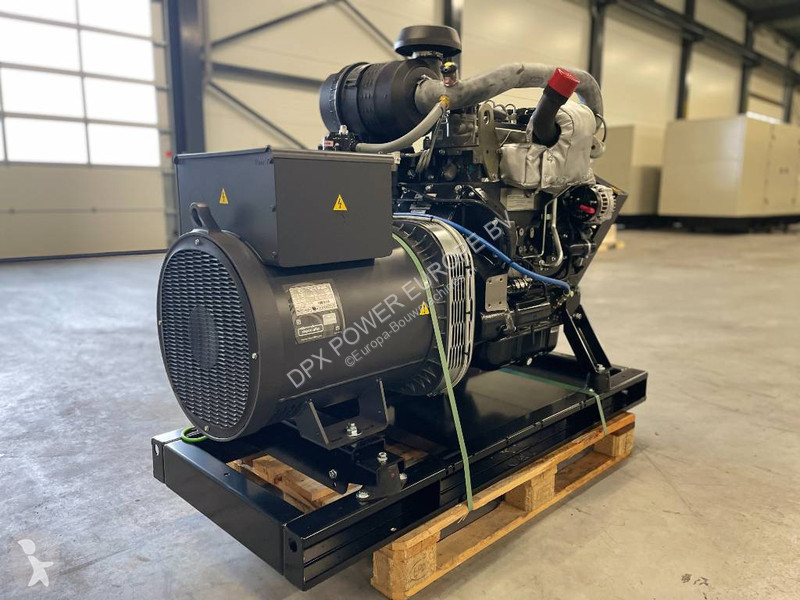 Stavebný stroj JCB 448TGWA-72 - 80kVA marine...