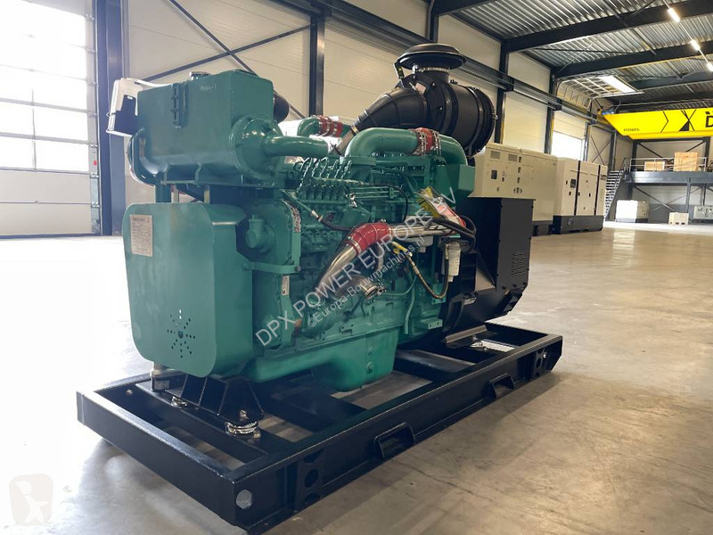 Stavebný stroj Cummins 6LTAA8.9-GM200 - 250 kVA...