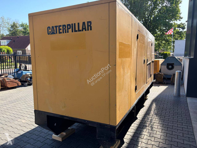 Stavebný stroj Caterpillar 300