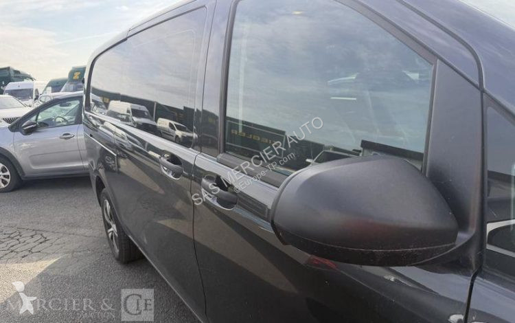 Stavebný stroj Mercedes
