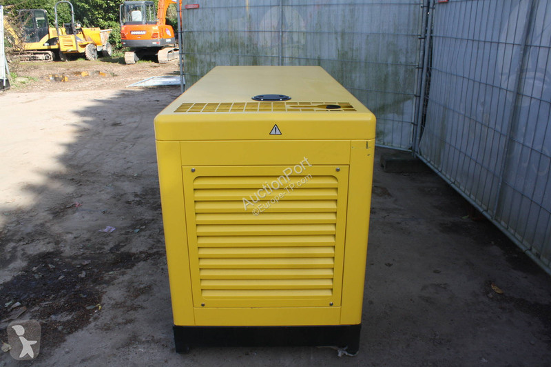 Stavebný stroj Compal Power