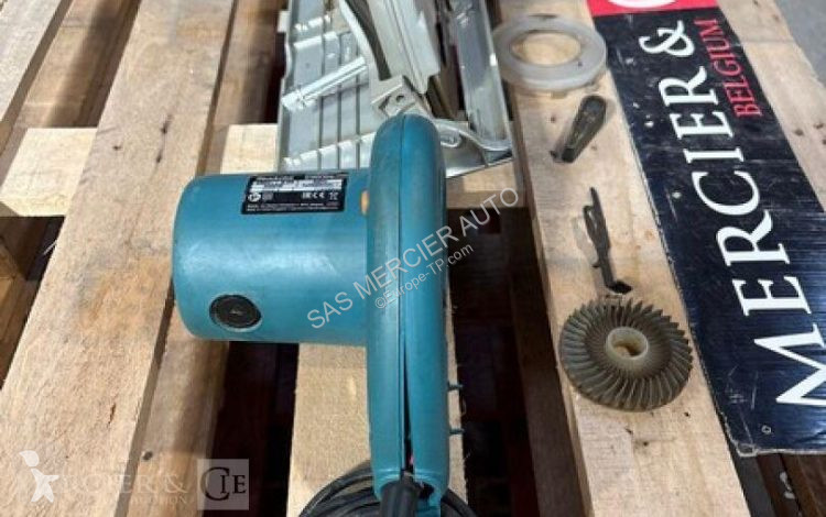 Будівельне обладнання Makita scie circulaire