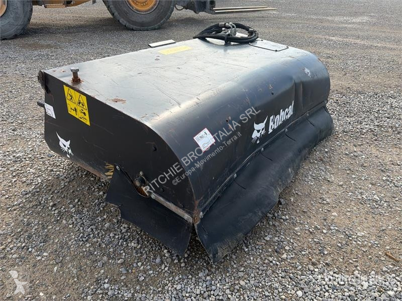 Будівельне обладнання Bobcat 185 SWB Skid Steer...