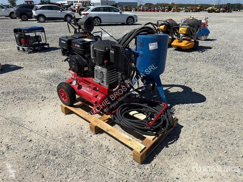 Будівельне обладнання  Qty of Equipment