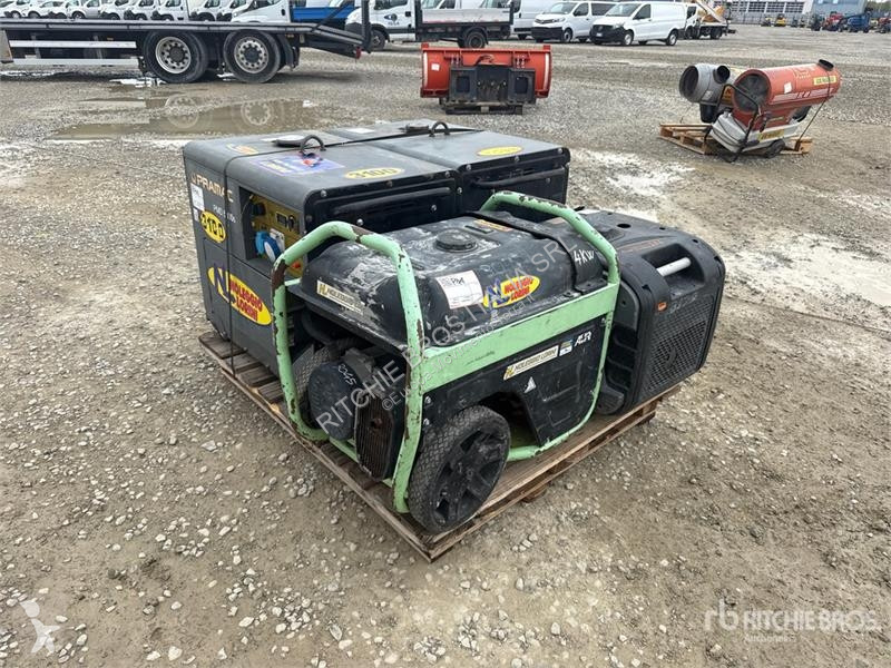 Sprzęt budowlany  Quantity of (4) Generator Set