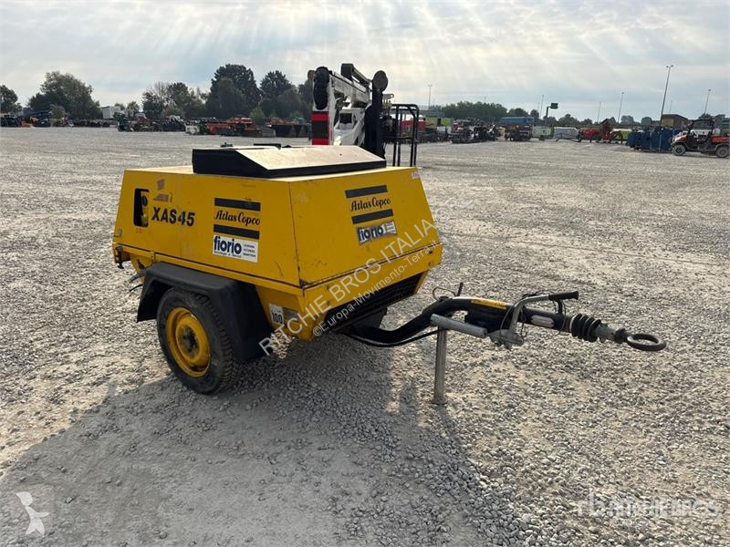 Vägbyggmaterial Atlas XAS45DD Air Compressor