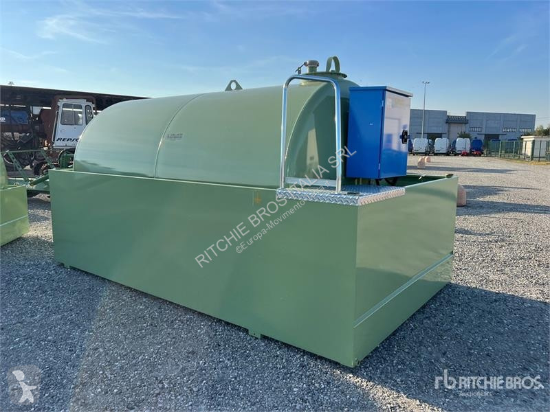 Material de obra Emiliana Serbatoi EU-TANK 9000...