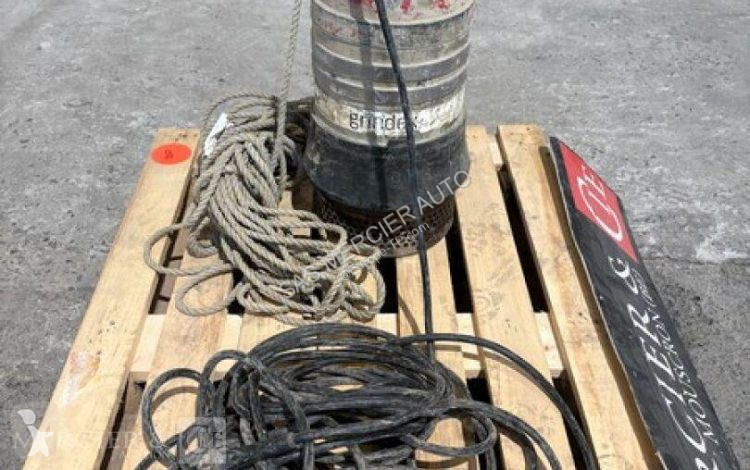 Matériel de chantier Grindex pompe immergee
