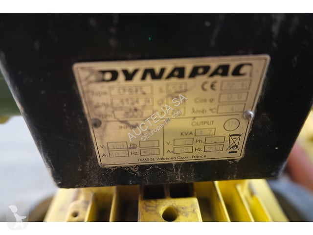 آلة لمواقع البناء Dynapac CF67T