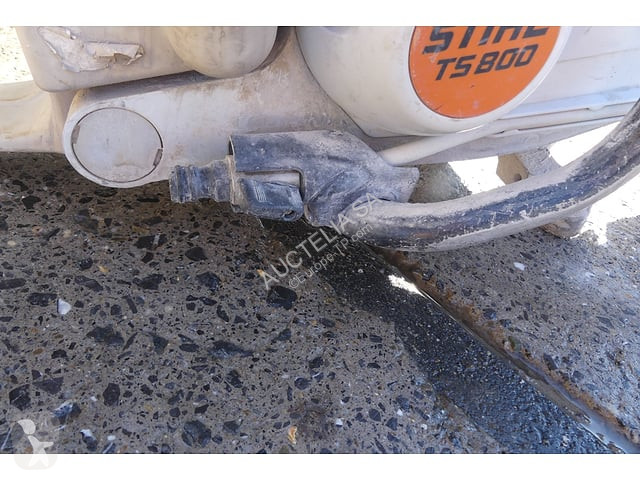آلة لمواقع البناء Stihl TS800