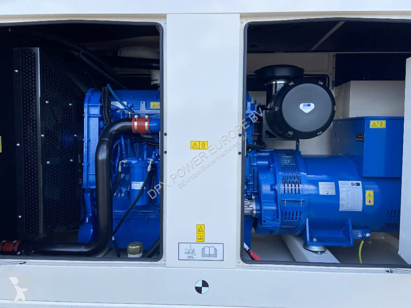 Material de obra FG Wilson P550-3 - 550 kVA...