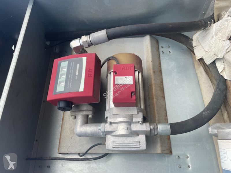 Vägbyggmaterial   CUVE A CARBURANT 10 000 LITRES