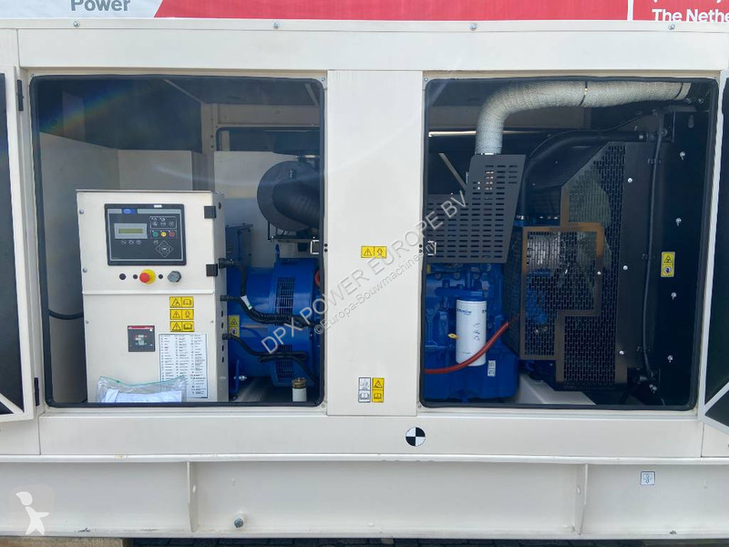 آلة لمواقع البناء FG Wilson P300-5 - 300 kVA...