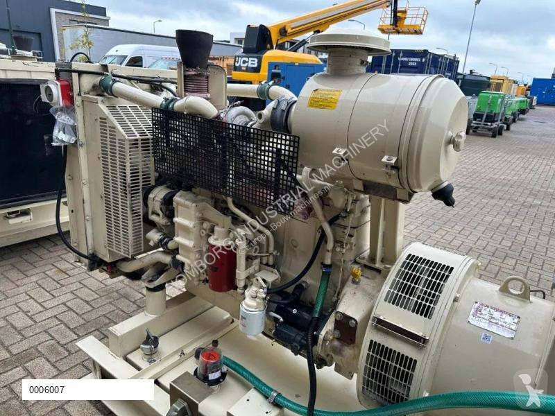 Materiaal voor de bouw Iveco 8361 SRI 25.06...