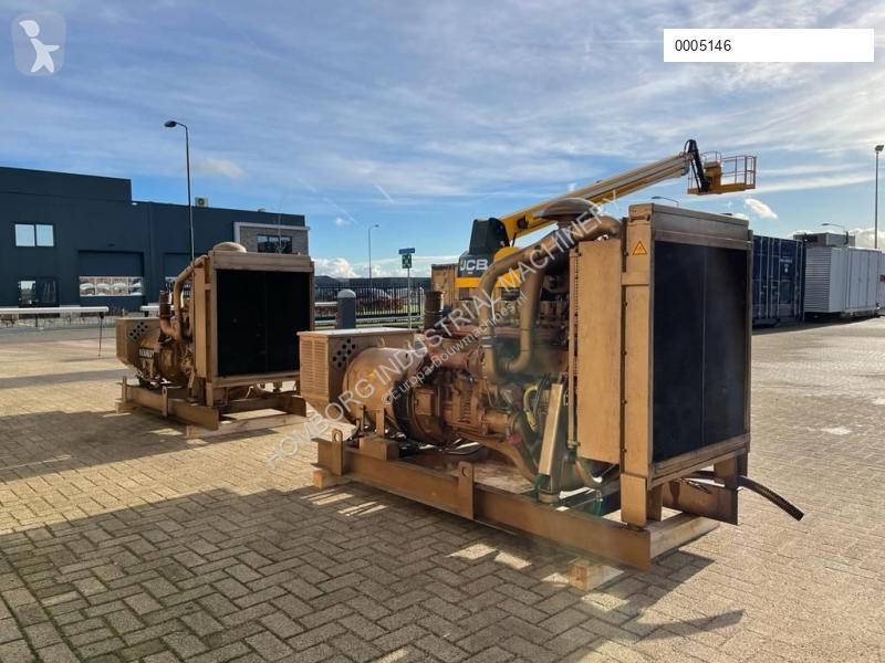 آلة لمواقع البناء Renault Leroy Somer 250 kVA...