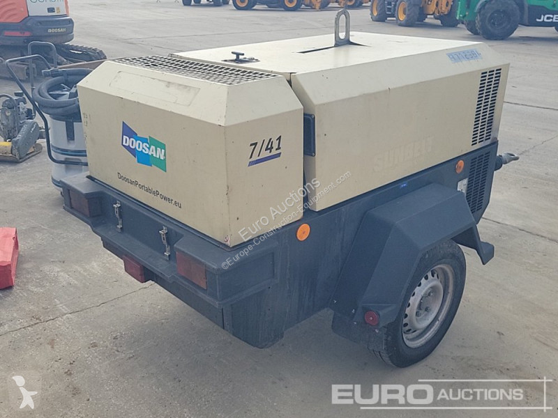Matériel de chantier Doosan 7/41