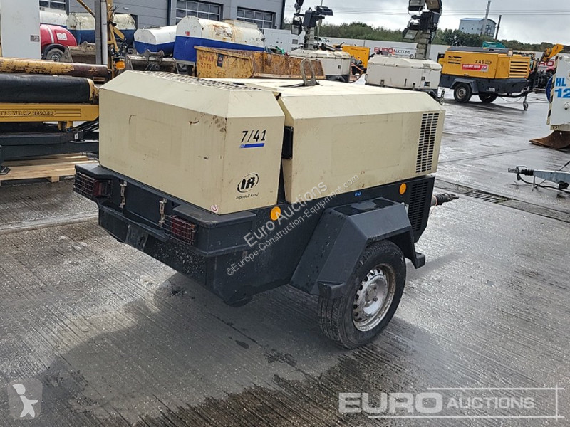 Stavební vybavení Doosan 7/41 125CFM