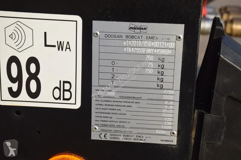 Stavební vybavení Doosan Compressor - 509 uren...