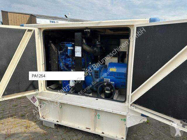 Stavebný stroj Perkins Wilson P33-2. 33kVA. ....