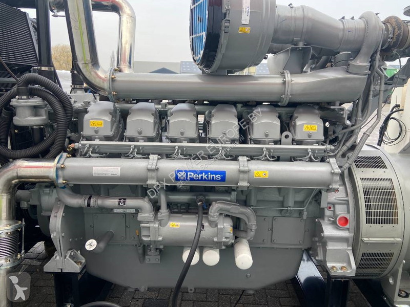 Stavebný stroj Perkins 4012-46TAG3A - 1.880 kVA...