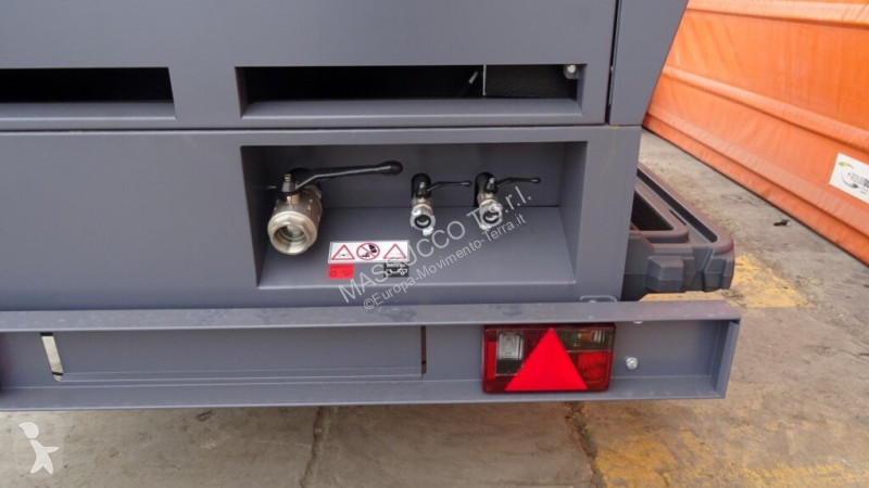 آلة لمواقع البناء Atlas Copco XAHS317