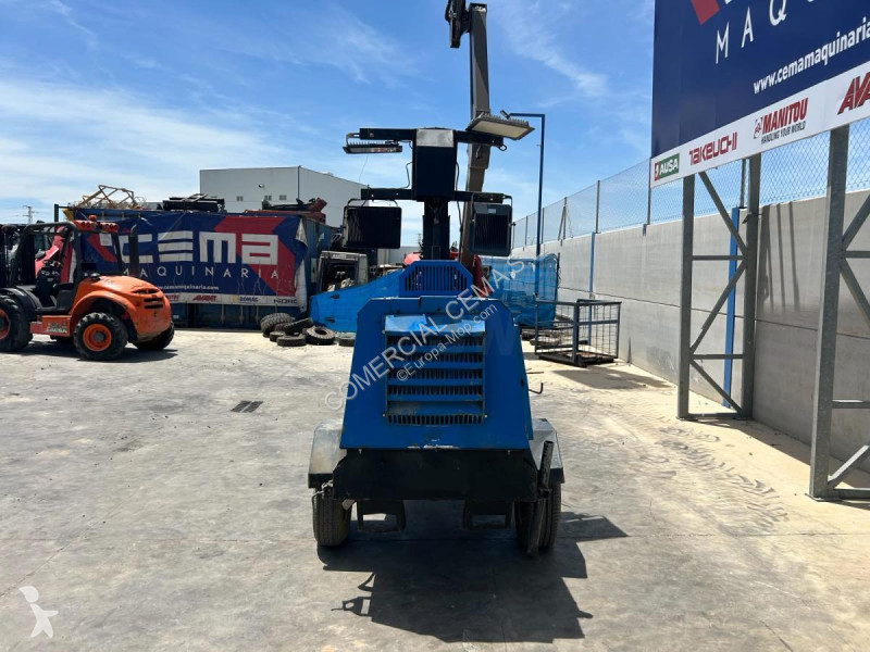 آلة لمواقع البناء Tower Light VT-1