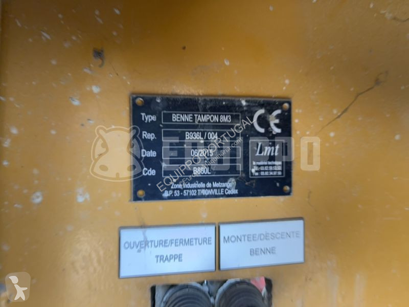 Stavebný stroj  Benne Tampon 8M3