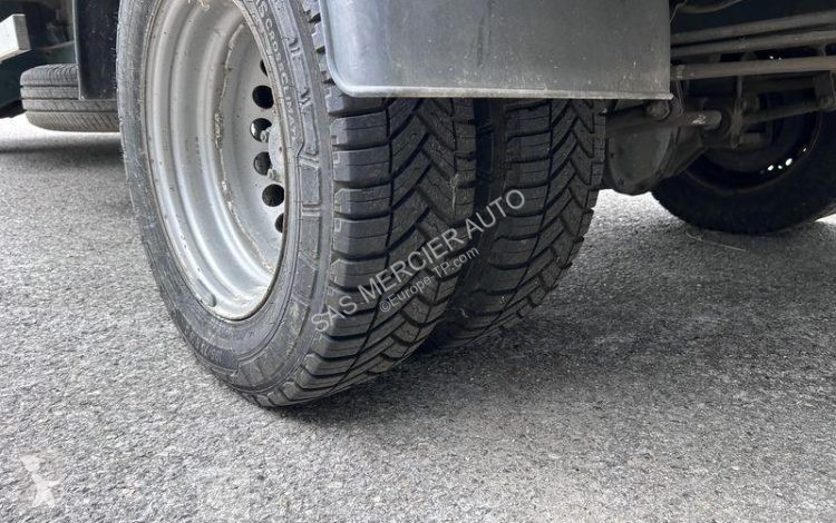Furgoneta Mercedes