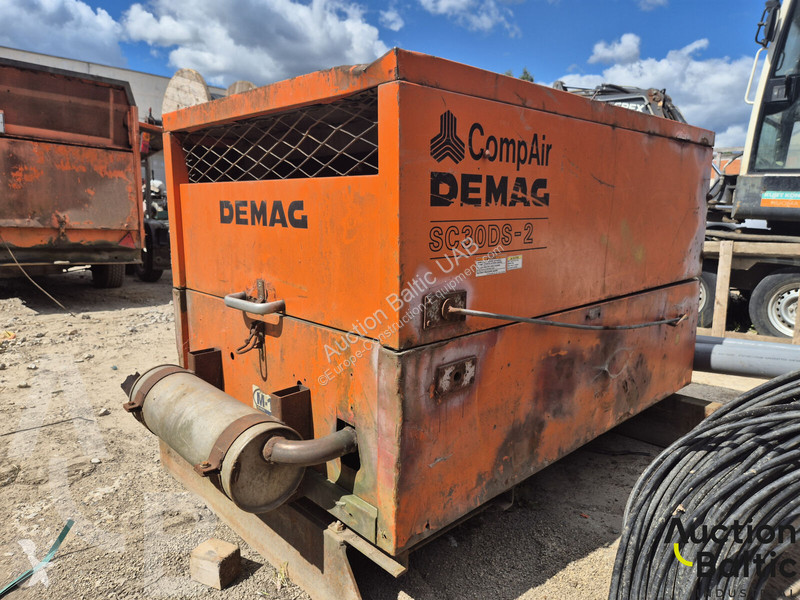 آلة لمواقع البناء Compair DEMAG SC30DS-2