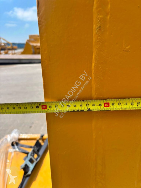 Aanbouwstukken voor bouwmachines Caterpillar...
