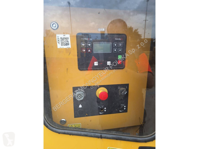 Vägbyggmaterial Caterpillar DE550E3