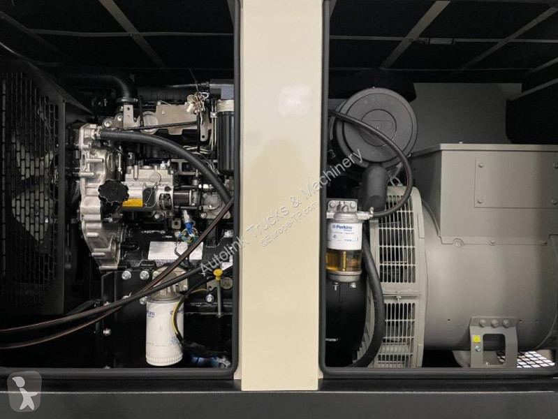 Entreprenørmaskiner Perkins 88 KVA 1104A-44TG2