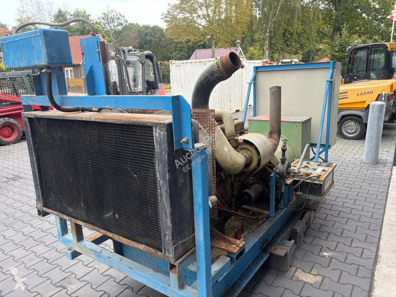 Matériel de chantier DAF DHTD 825