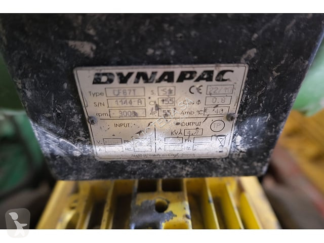 آلة لمواقع البناء Dynapac CF67T