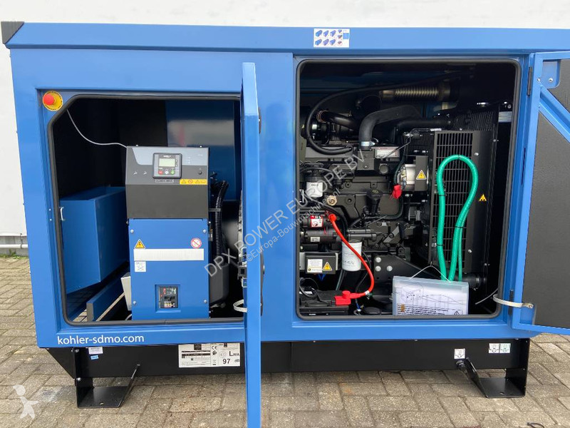 Materiaal voor de bouw SDMO J110 - 110 kVA...