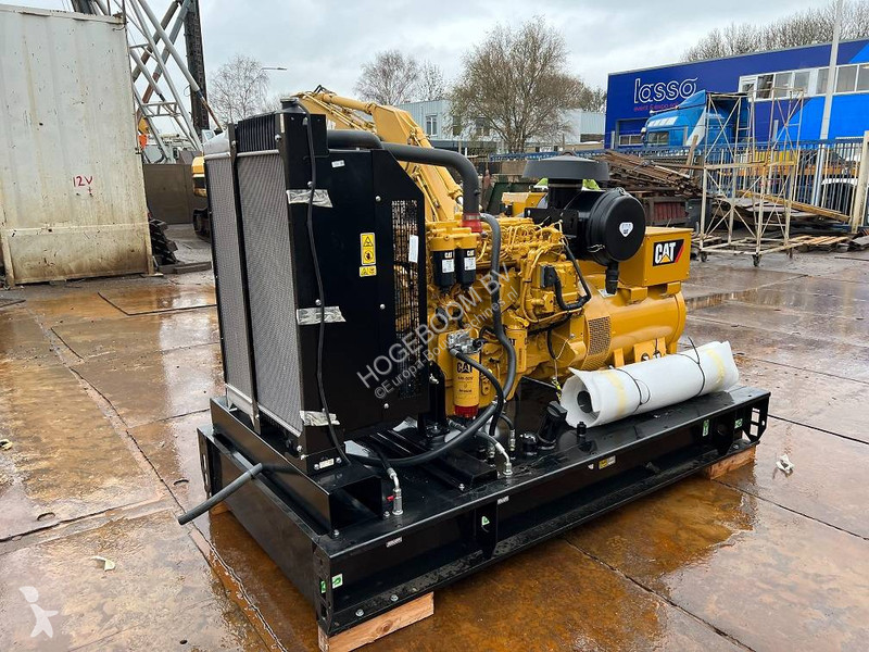 آلة لمواقع البناء Caterpillar DE 200 E3 200 kva...
