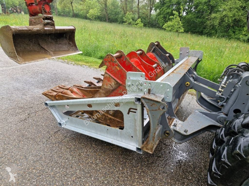Stavebný stroj  sonstige Baustellenlöffelkiste...