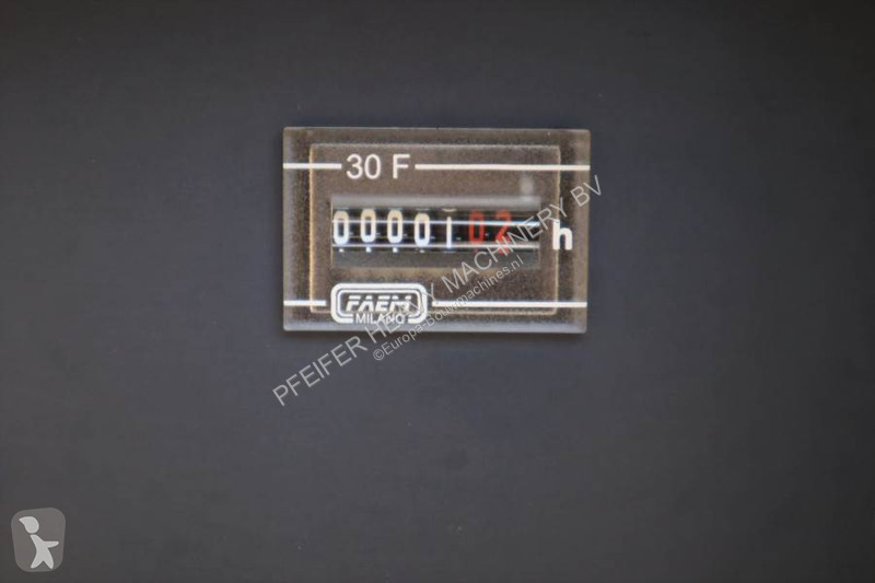 آلة لمواقع البناء  X-Mast 4 × 320W Valid...