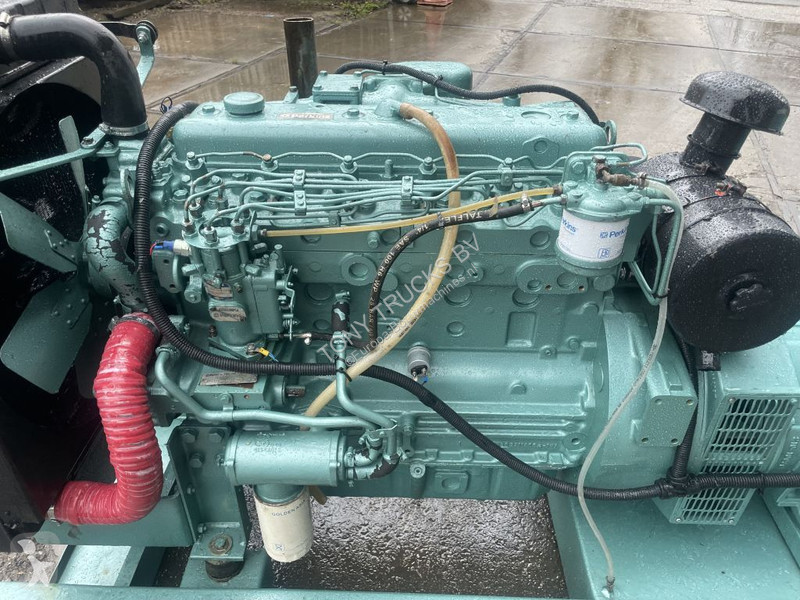 Matériel de chantier Perkins 85 KVA Generator 3...