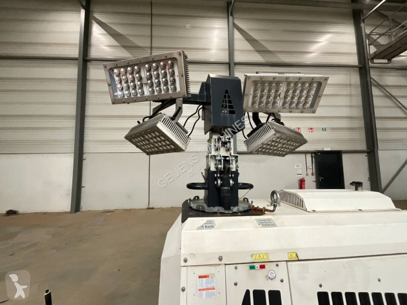 آلة لمواقع البناء  Towerlight VT 1