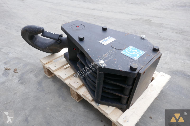 آلة لمواقع البناء  Hookblock 35T
