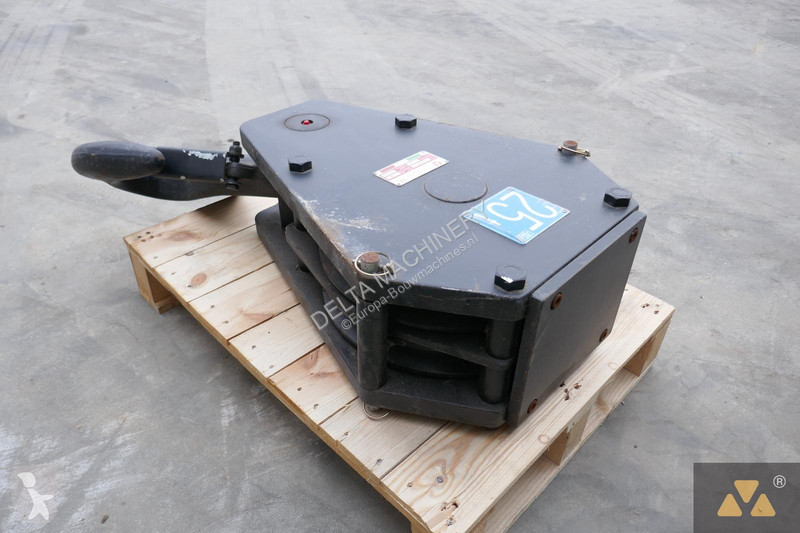 آلة لمواقع البناء  Hookblock 25T