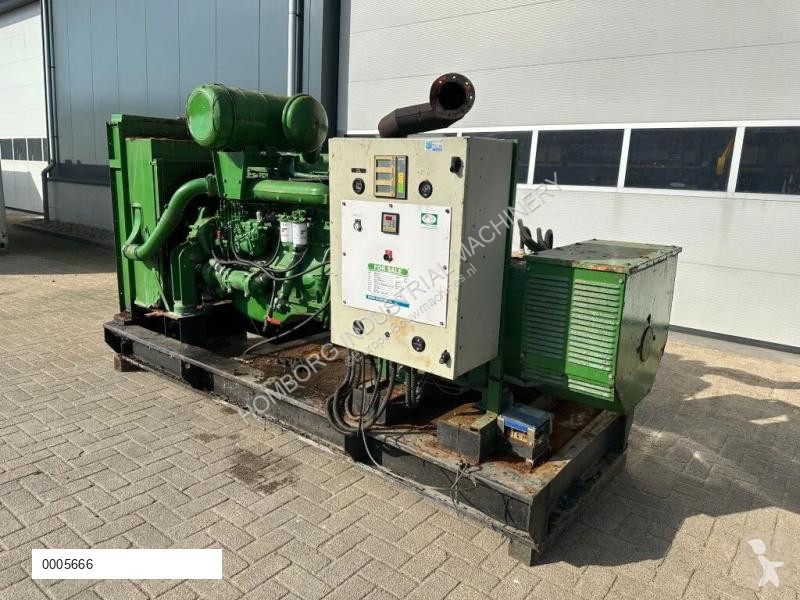 آلة لمواقع البناء Renault Leroy Somer 250 kVA...
