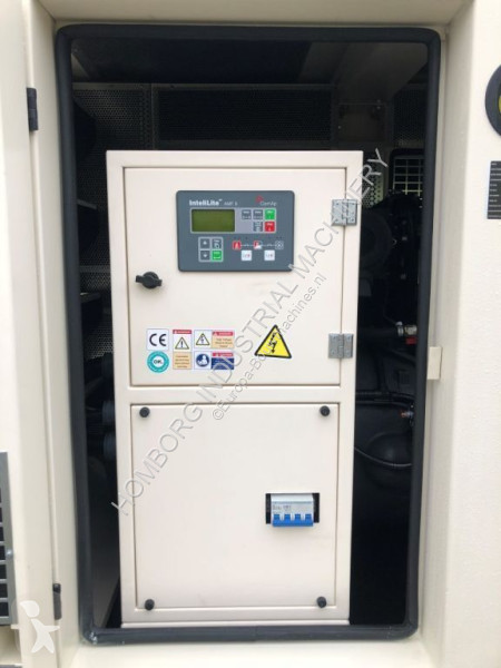 Entreprenørmaskiner Perkins 33 kVA Supersilent...