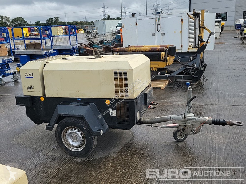 Stavební vybavení Doosan 7/41 125CFM